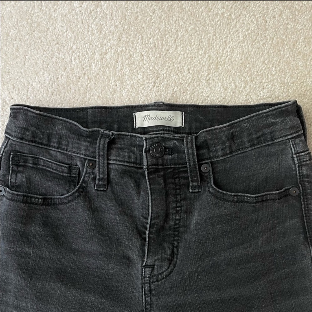 Madewell 9” High-Rise Skinny Jean in Black Sea Distressed Rips - Picture 3 of 14